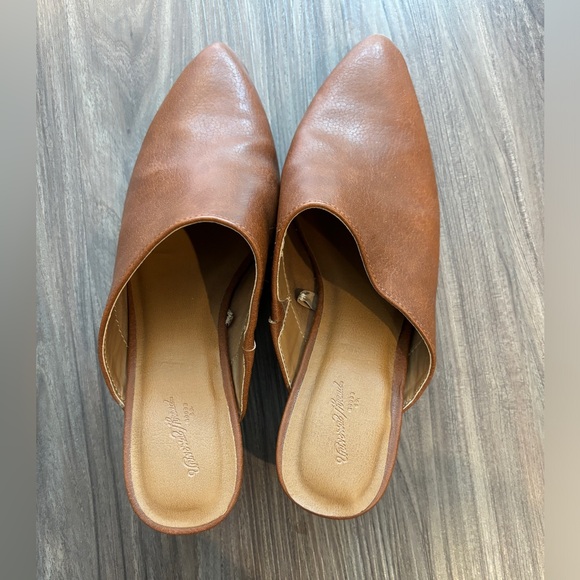 Universal Thread Heeled Mules - Picture 6 of 8